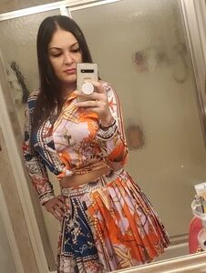 Women's 2 piece Medium skirt set